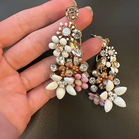 Olive & Piper floral statement earrings - Picture 2 of 3